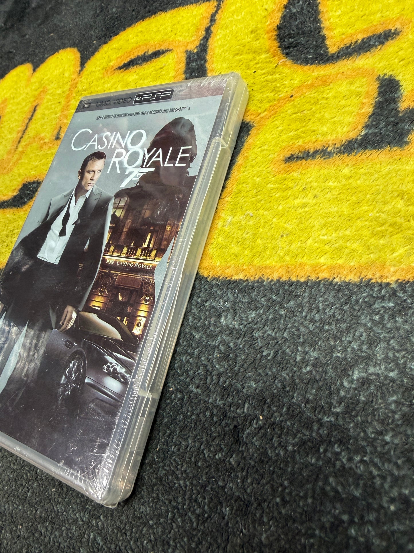 Casino Royal 007 James Bond UMD for Sony PSP (New)