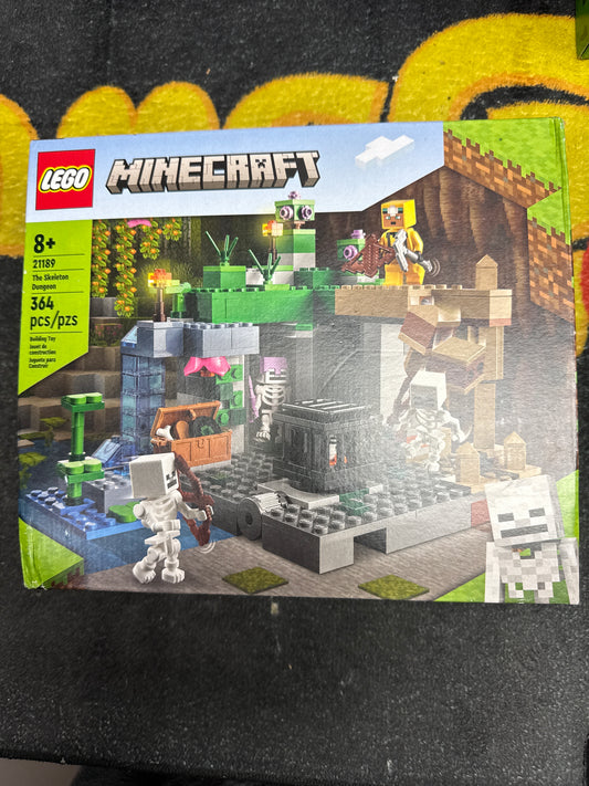 Minecraft The Skeleton Dungeon Lego 21189 (New)