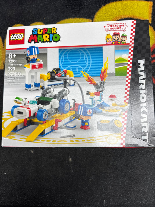 Super Mario (Mario Kart) Toad’s Garage Lego 72035 (New)