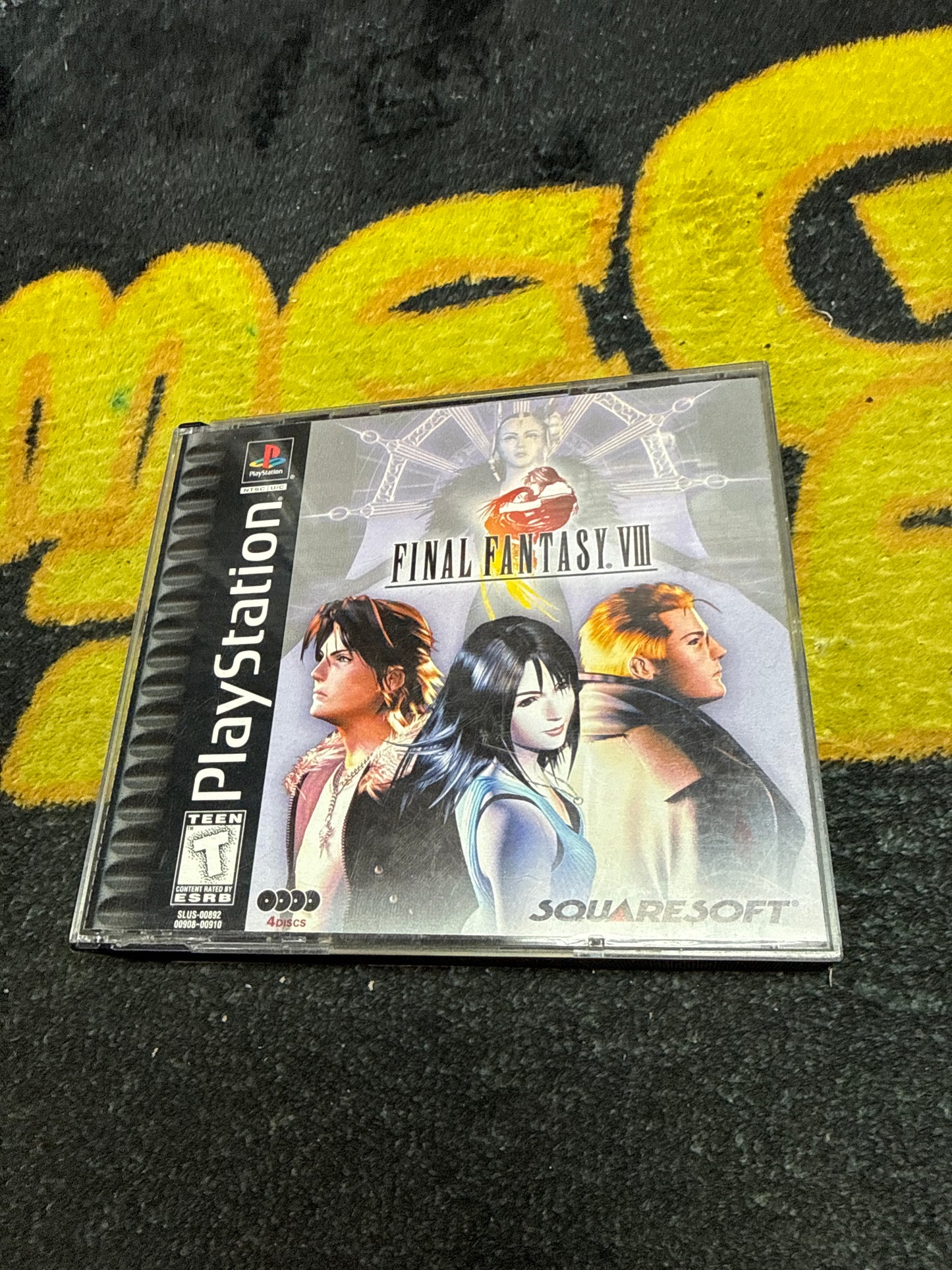 Final Fantasy VIII for Sony PlayStation (Cracked Case) (Used)