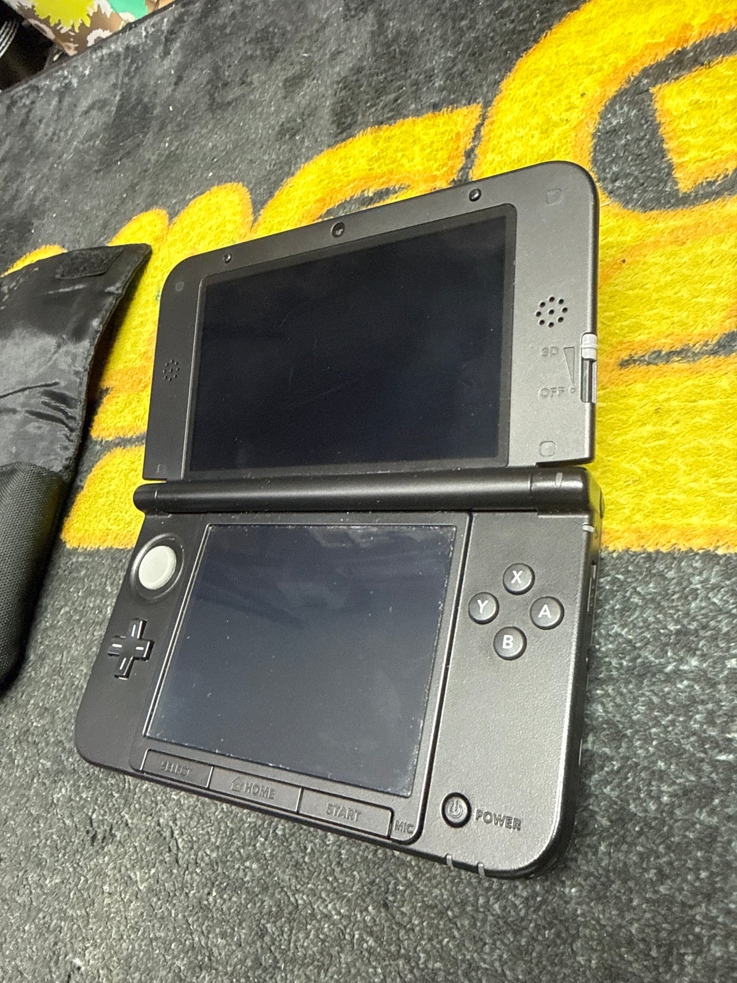 Nintendo 3DS XL (Red) with Stylus - Tested (Used)