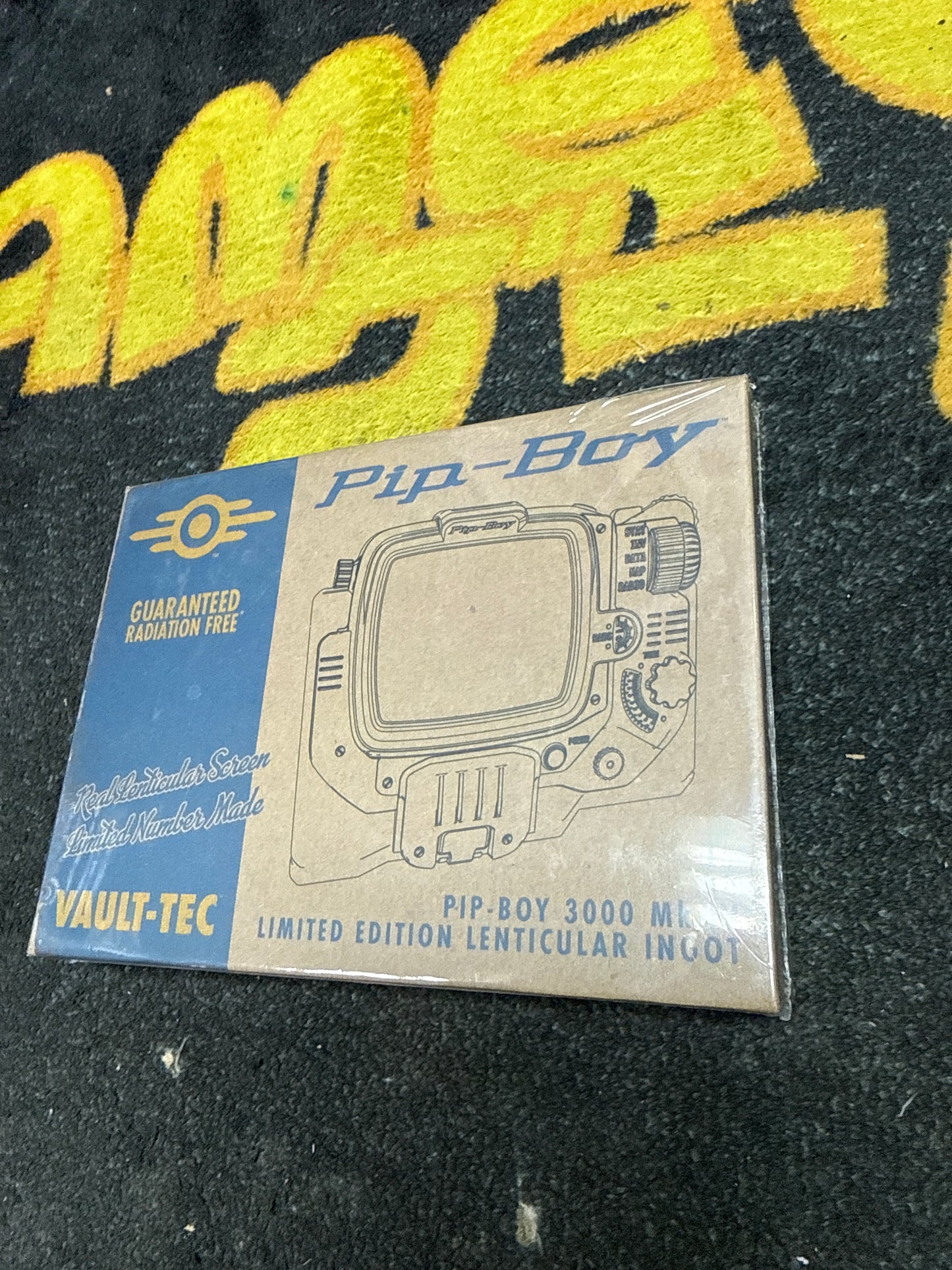 Fallout Pip-Boy 3000 Mark IV Limited Edition Lenticular Ingot (New)