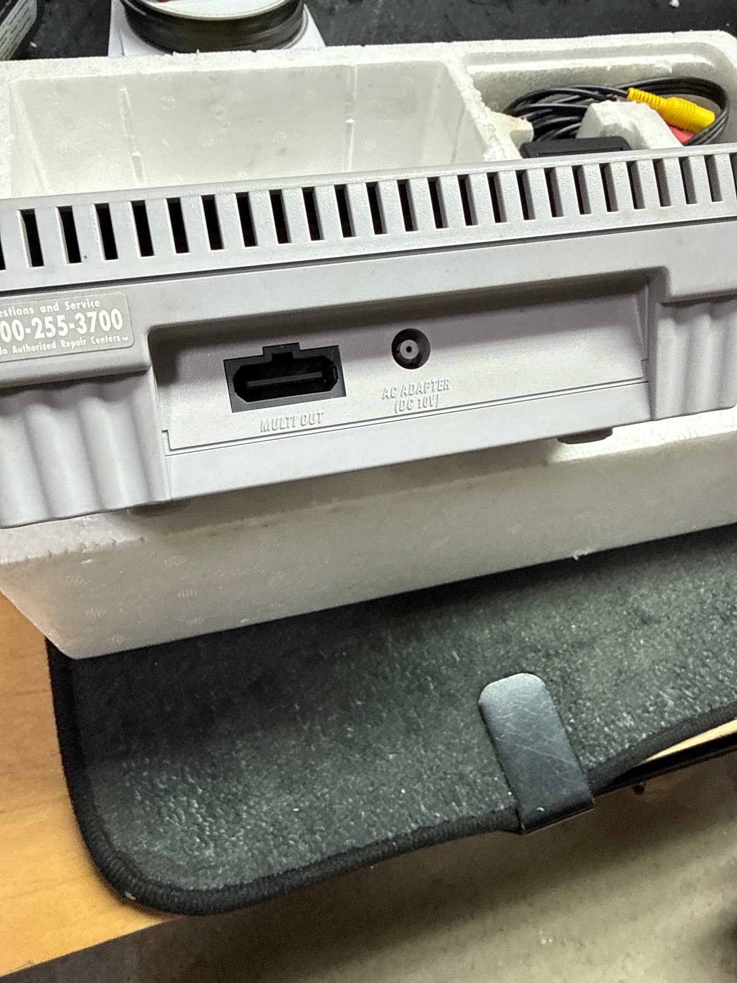Super Nintendo (Junior) System with Box, Instructions - Tested (Used)