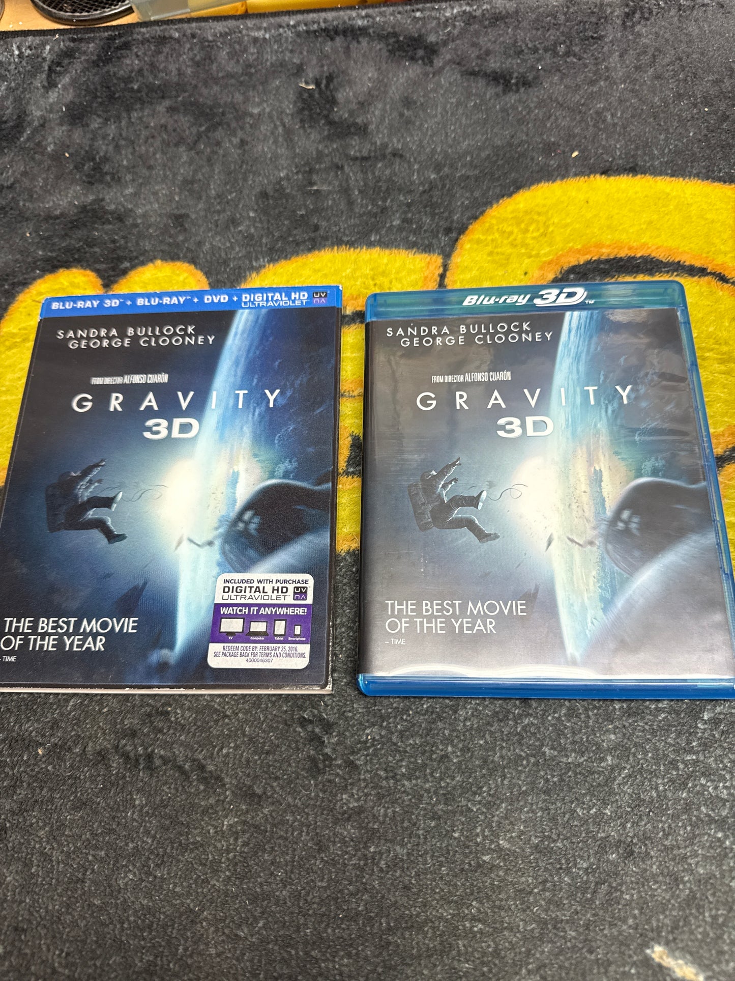 Gravity 3D Blu Ray + Blu Ray + DVD with Lenticular Slip (Used)