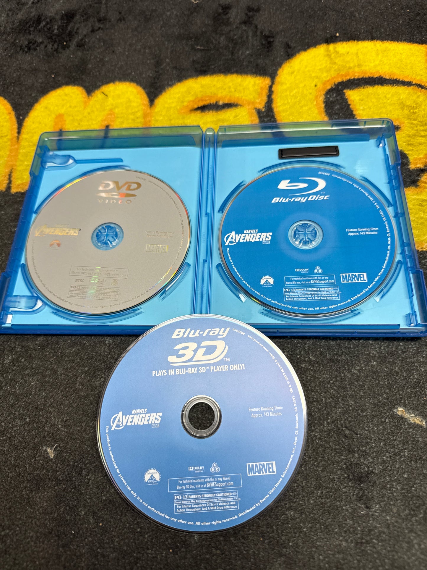 Avengers 3D Blu Ray + Blu Ray + DVD (Used)