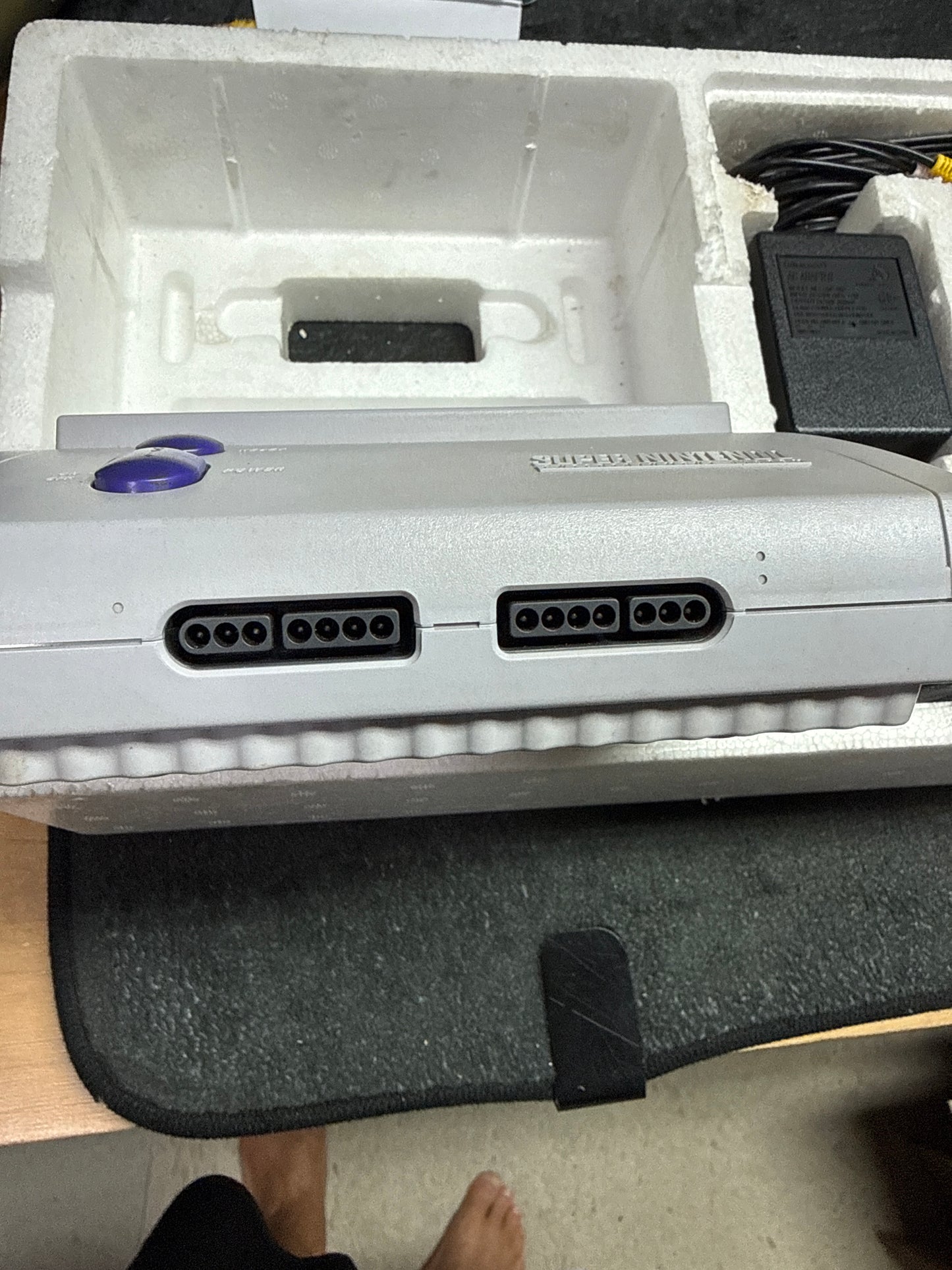 Super Nintendo (Junior) System with Box, Instructions - Tested (Used)