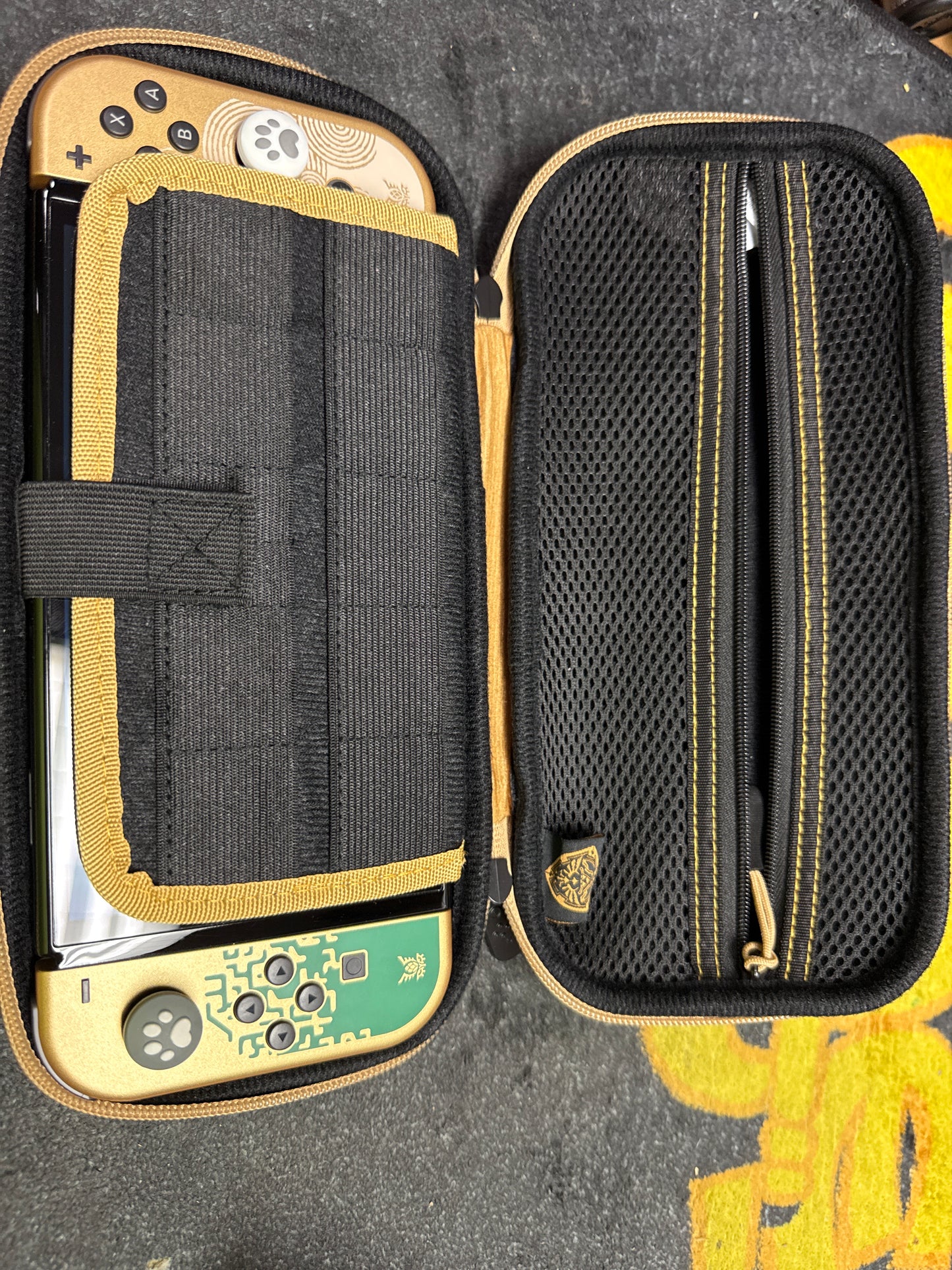 Legend of Zelda Tears of the Kingdom OLED Switch with Carrying Case & Charger (Used)