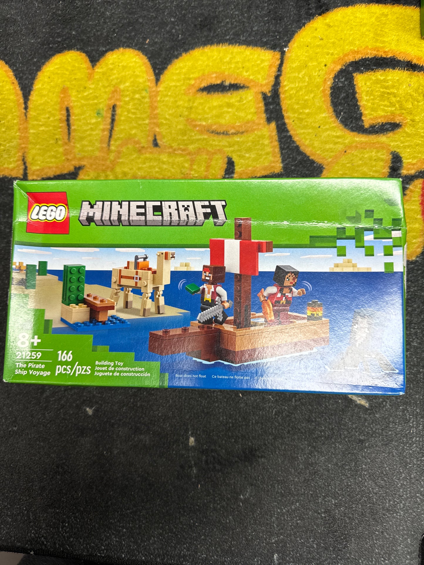 Minecraft The Pirate Ship Voyage Lego 21259 (New)
