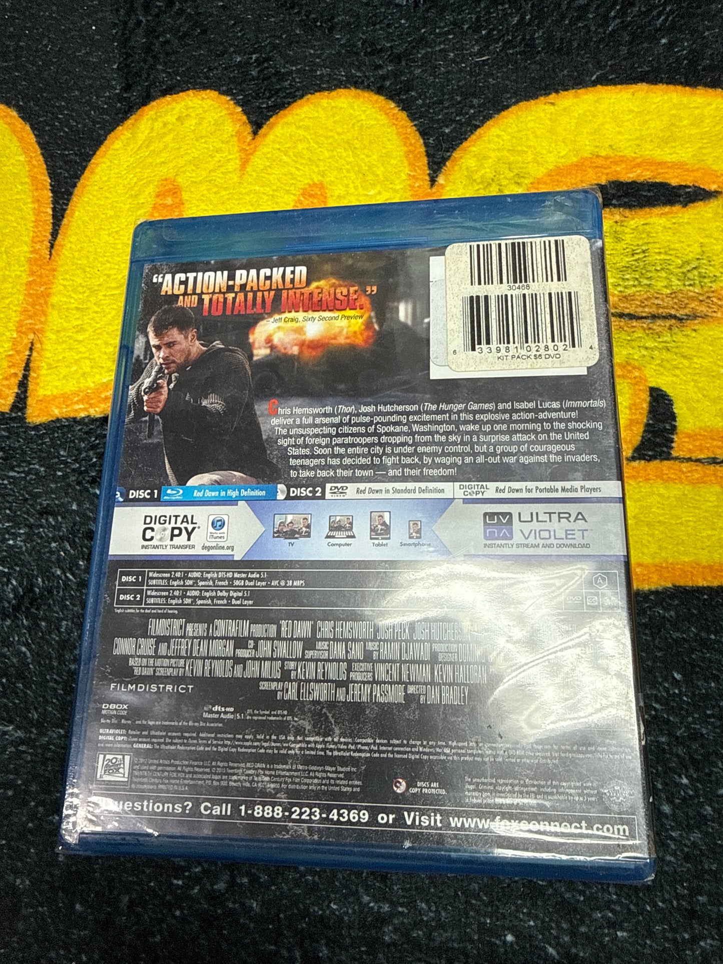 Red Dawn (Hemsworth) Blu Ray + DVD (New)
