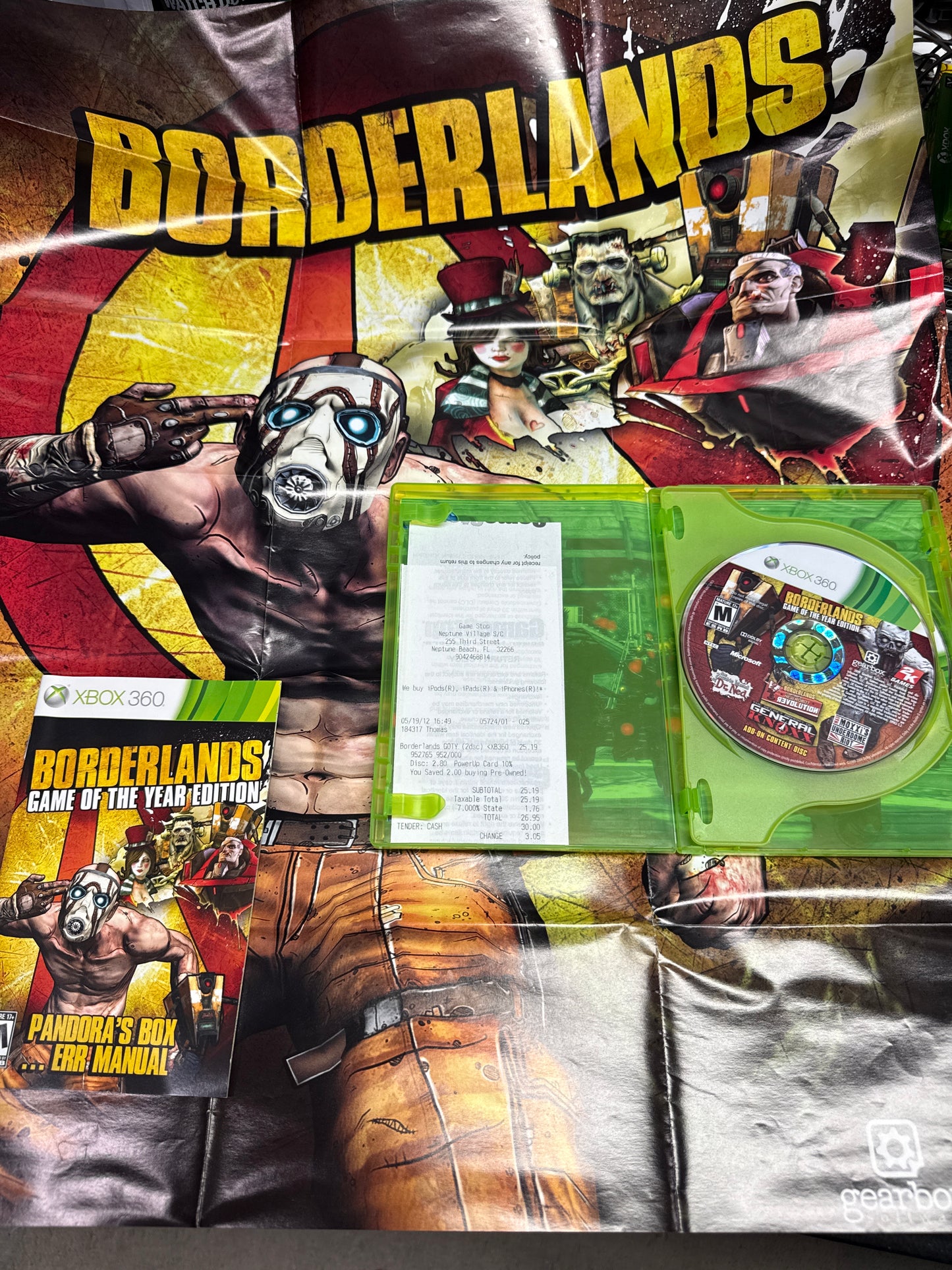Borderlands Game of the Year Edition with Poster for Microsoft Xbox 360 (Used)