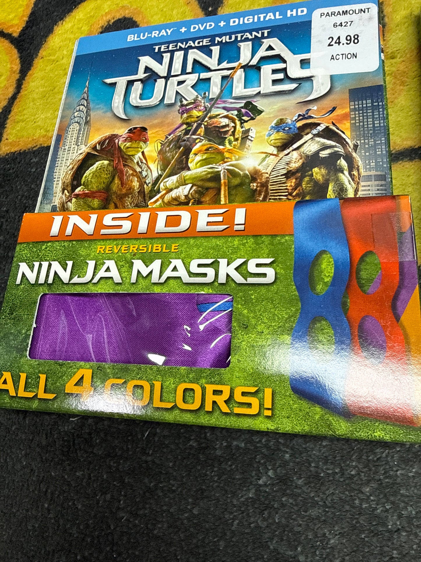 Teenage Mutant Ninja Turtles Blu Ray + DVD with Reversible Ninja Masks / Slip Cover (New)