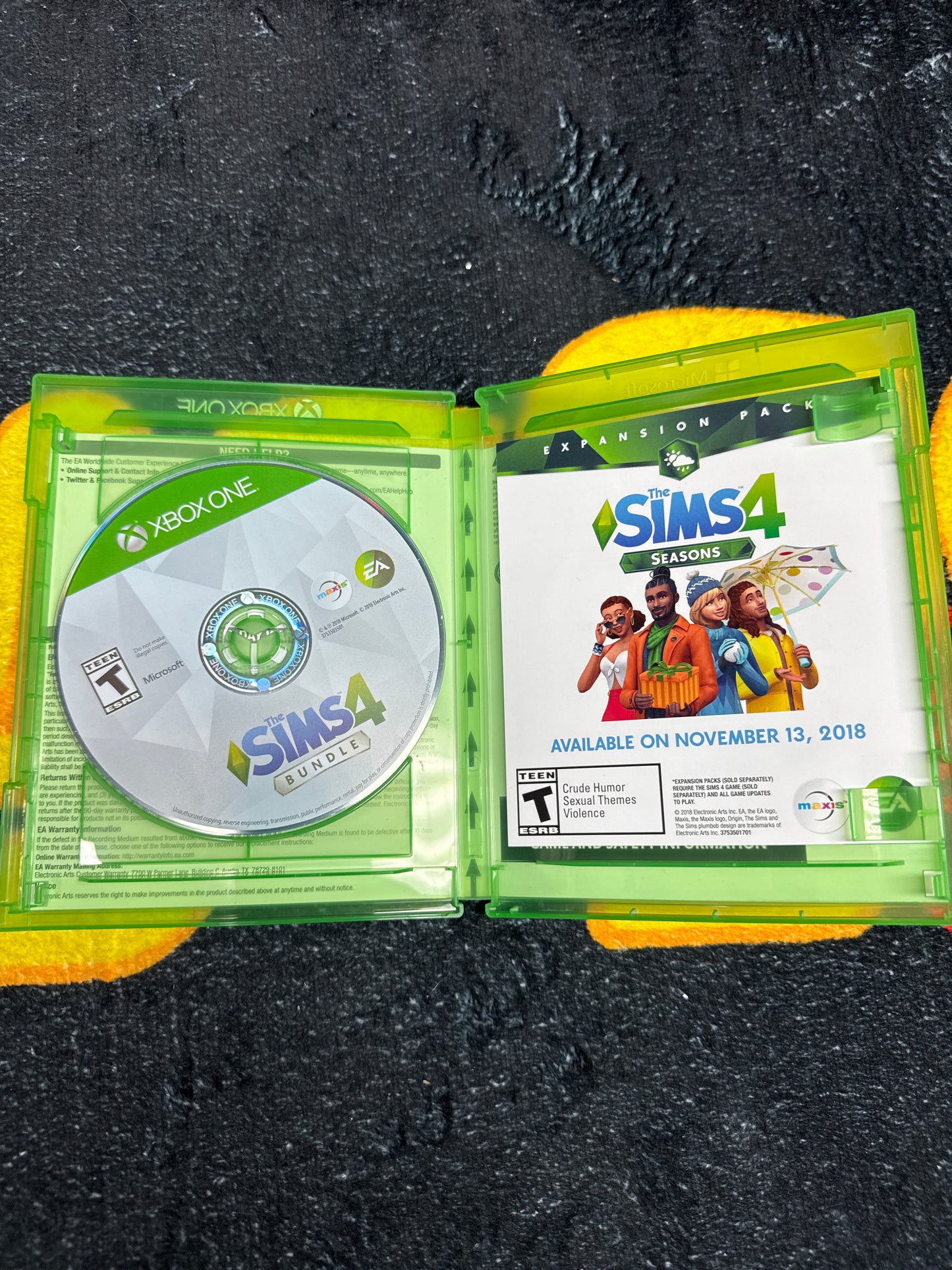 Sims 4 Bundle + Cats & Dogs for Microsoft Xbox One (Used)