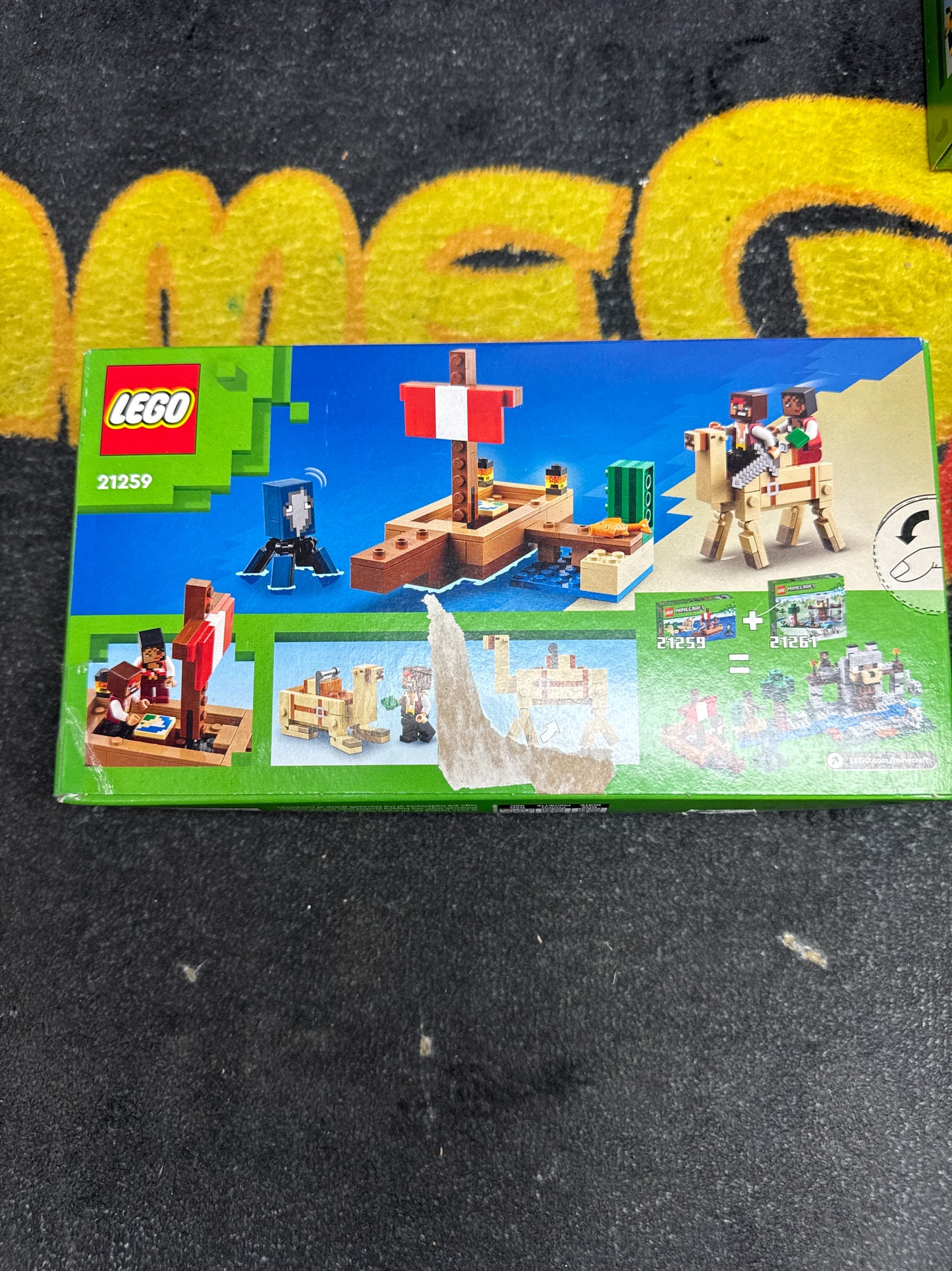 Minecraft The Pirate Ship Voyage Lego 21259 (New)
