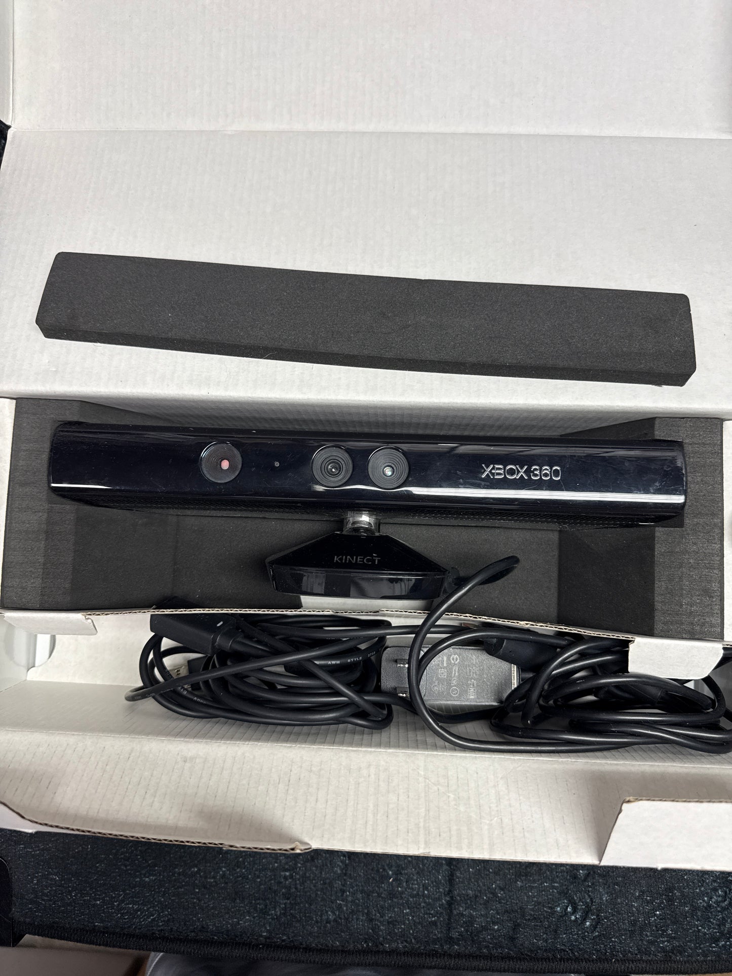 Kinect Sensor Bar with Box and Kinect Adventures for Microsoft Xbox 360 (Used)