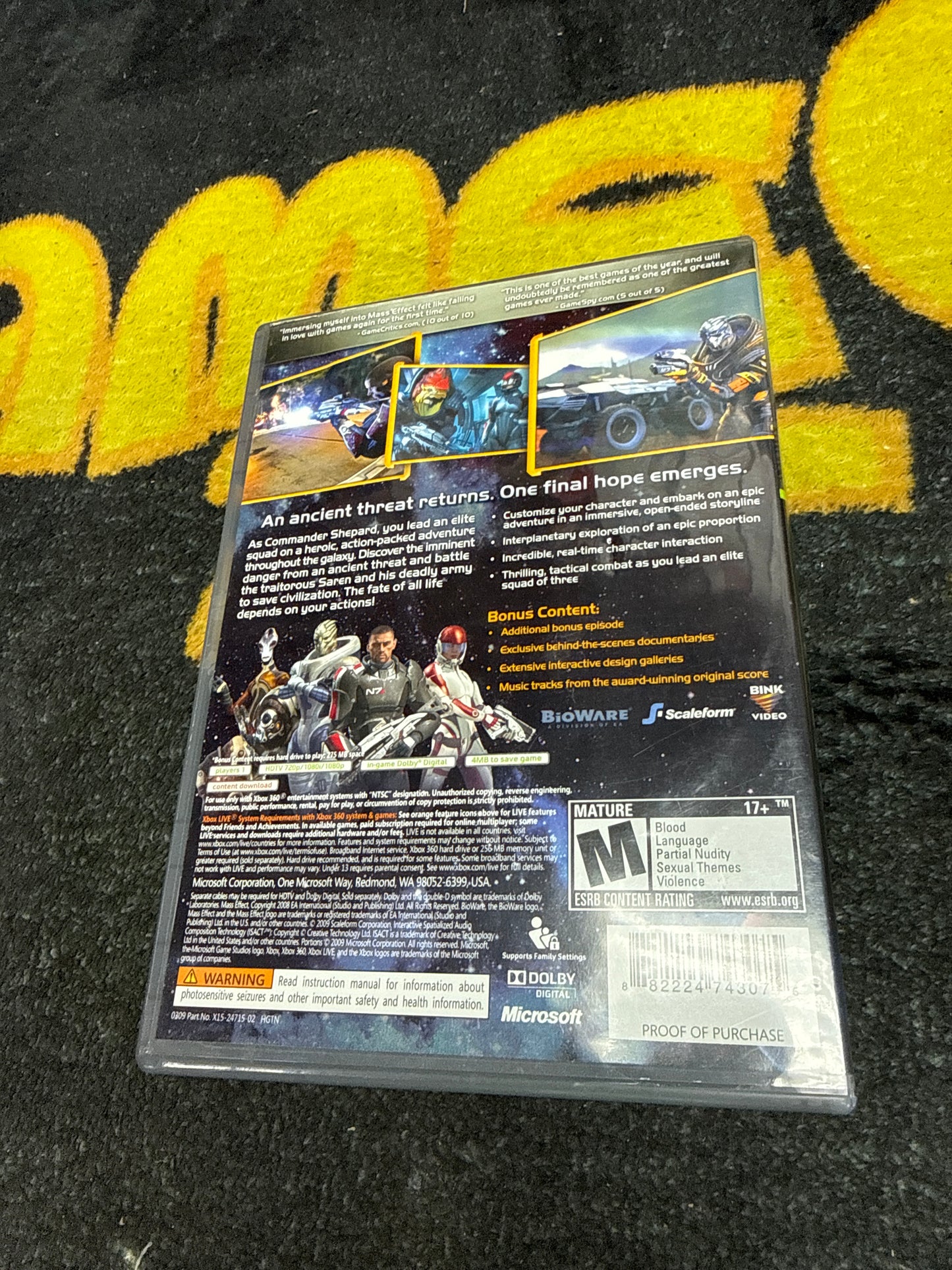 Mass Effect Platinum Hits for Microsoft Xbox 360 (Used) with Inserts