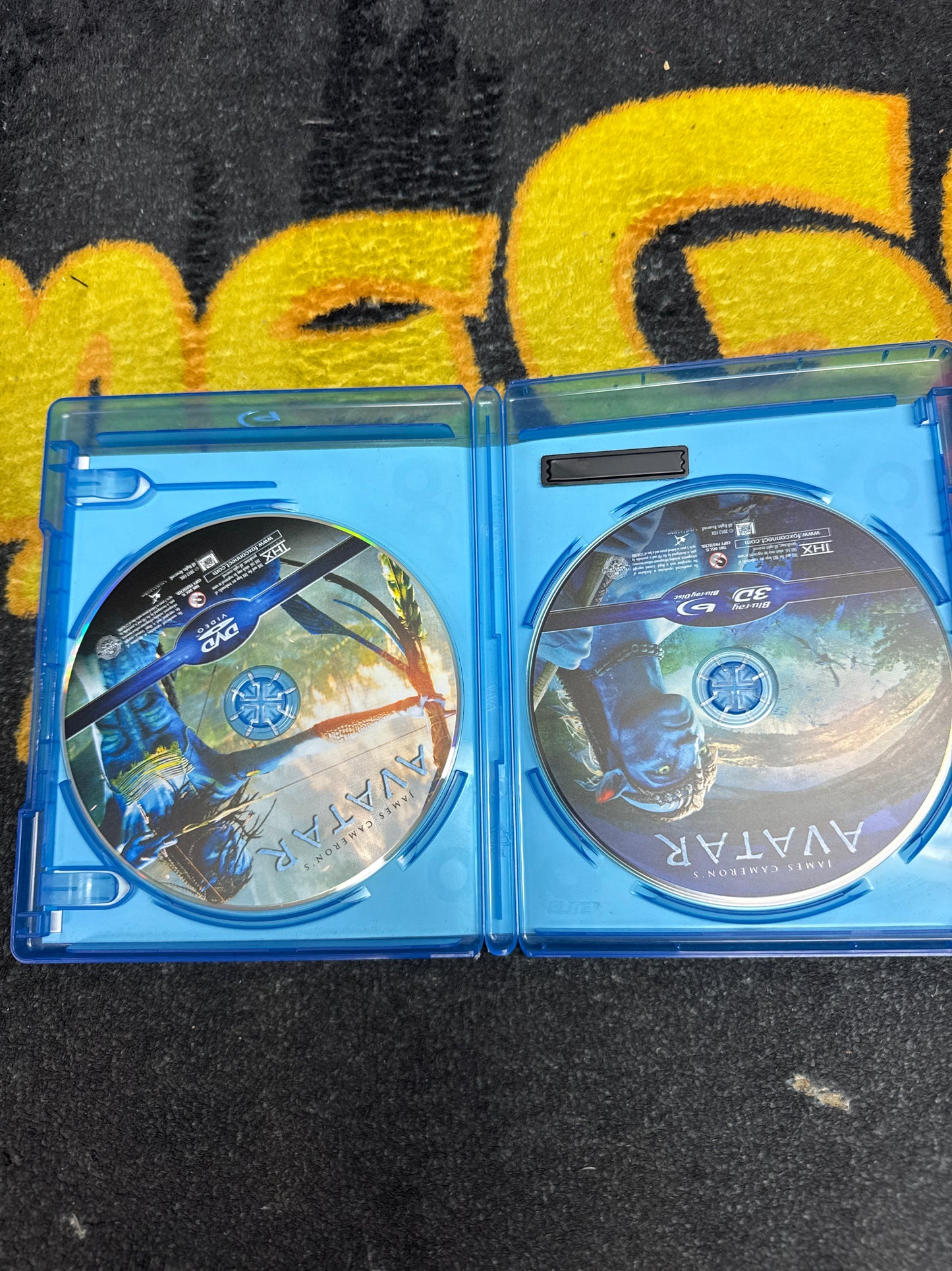 Avatar Limited Edition 3D Blu Ray + Blu Ray + DVD (Used)