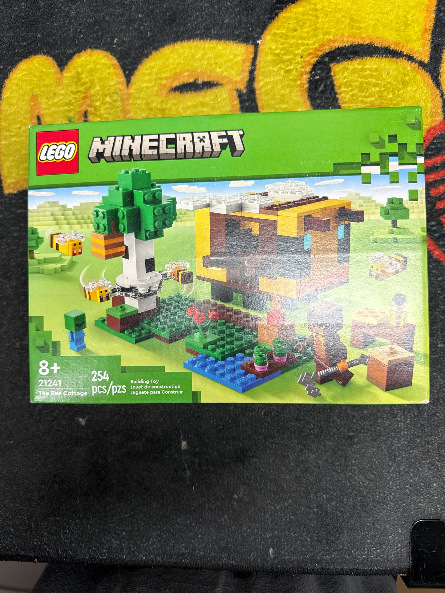 Minecraft The Bee Cottage Lego 21241 (New)