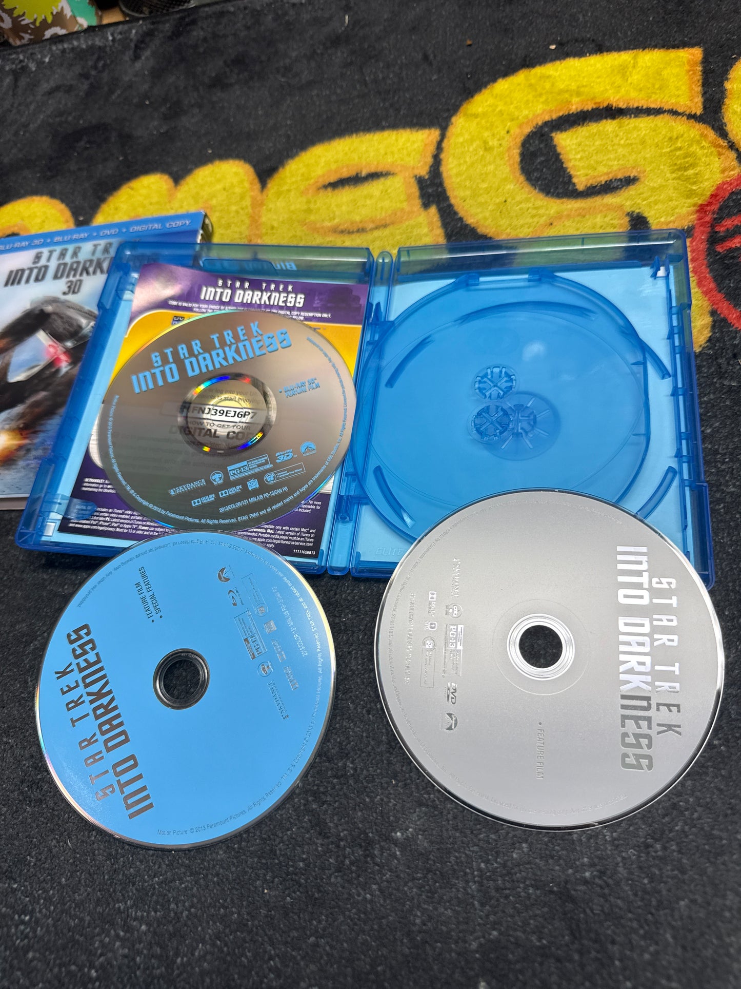 Star Trek Into Darkness 3D Blu Ray + Blu Ray + DVD with LenticularSlip (Used)