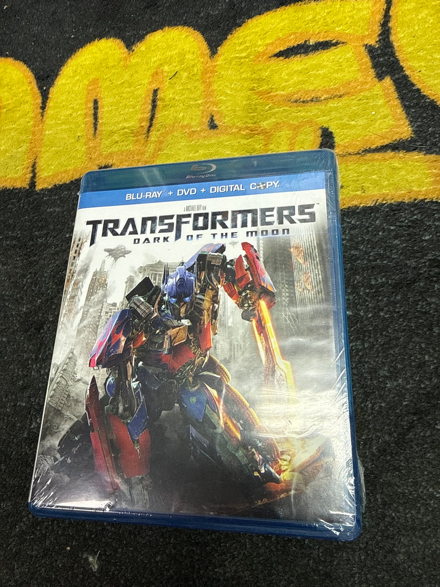 Transformers Dark of the Moon Blu Ray + DVD (New)