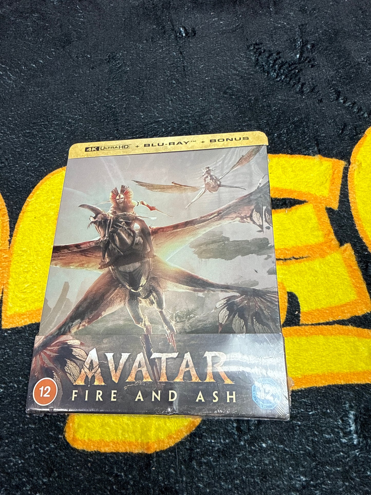 Avatar Fire and Ash 4K + Blu Ray + Digital (New) (Case Dented)