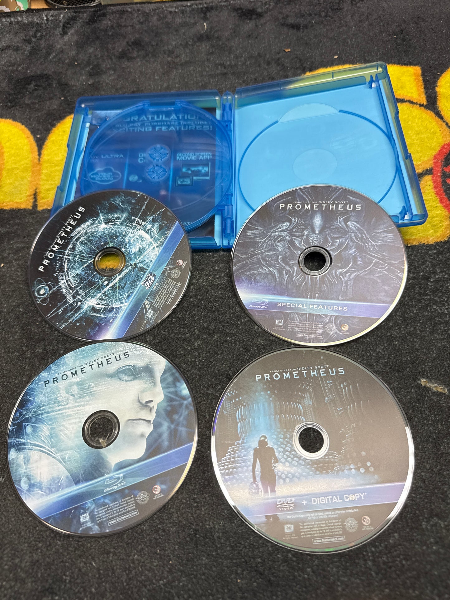 Prometheus 3D Blu Ray + Blu Ray + DVD + Digital (Used)