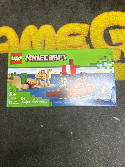 Minecraft The Pirate Ship Voyage Lego 21259 (New)