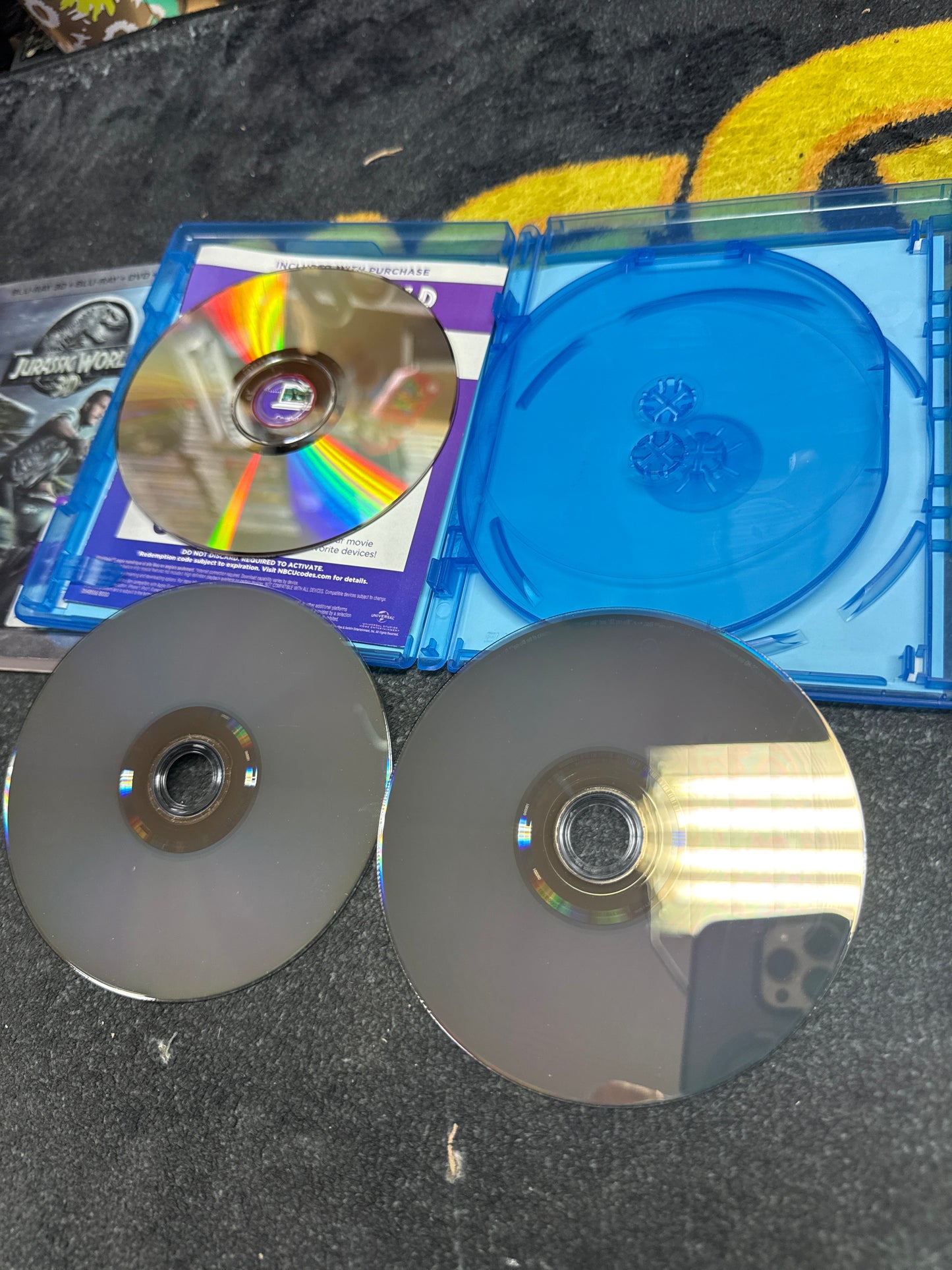 Jurassic World 3D Blu Ray + Blu Ray + DVD with Lenticular Slip (Used)