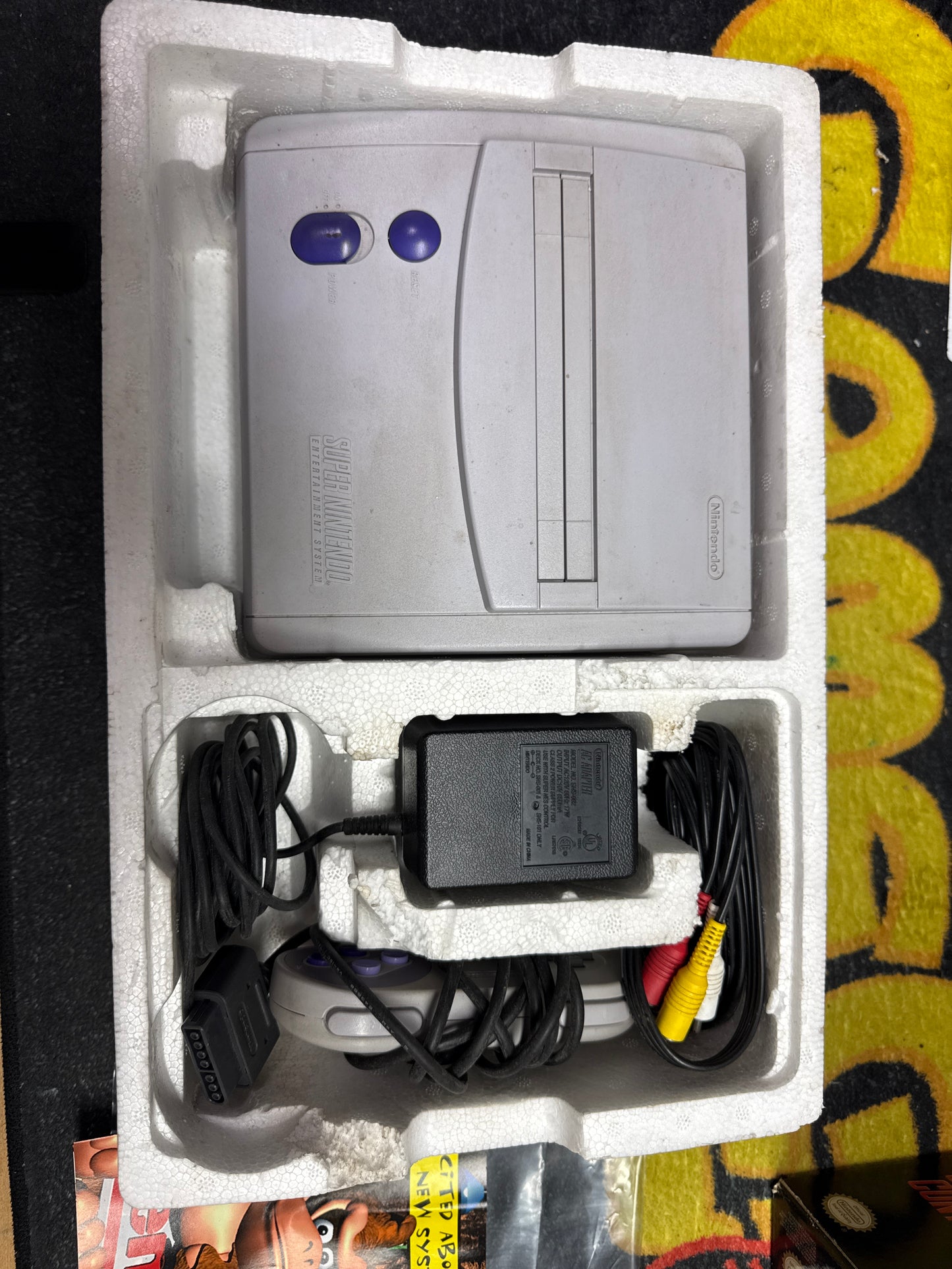Super Nintendo (Junior) System with Box, Instructions - Tested (Used)