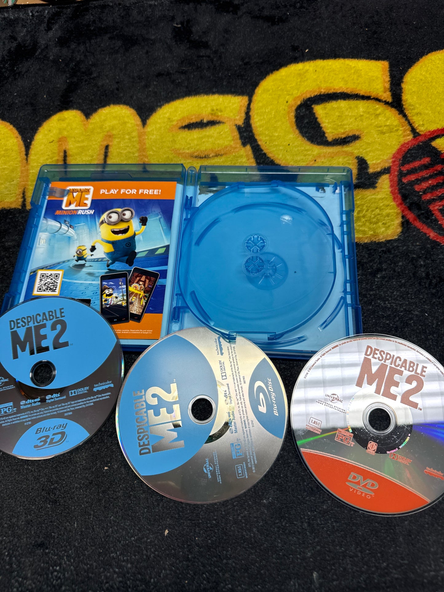 Despicable Me 2 3D Blu Ray + Blu Ray + DVD (Used)
