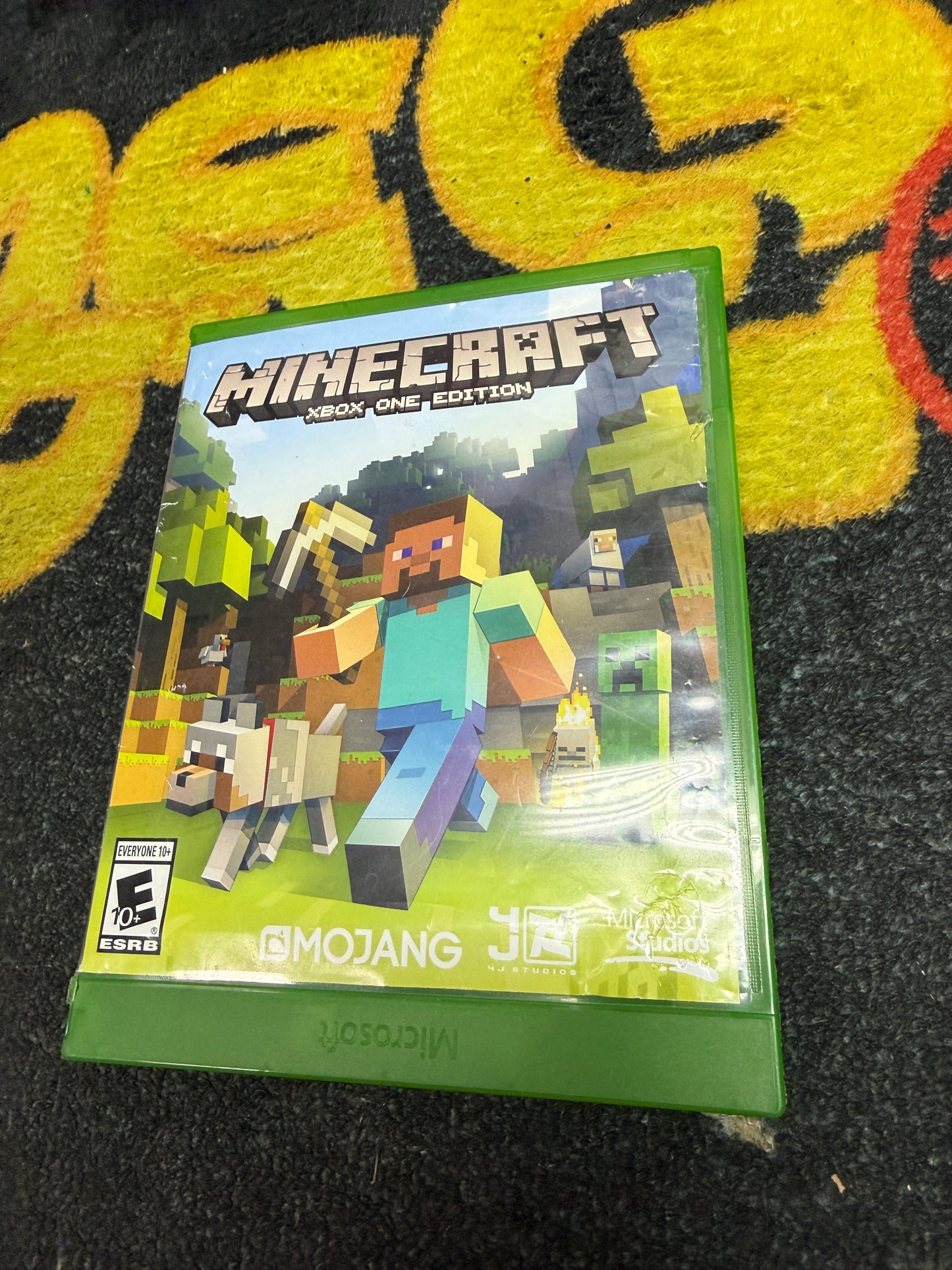 Minecraft Xbox One Edition for Microsoft Xbox One (Used)