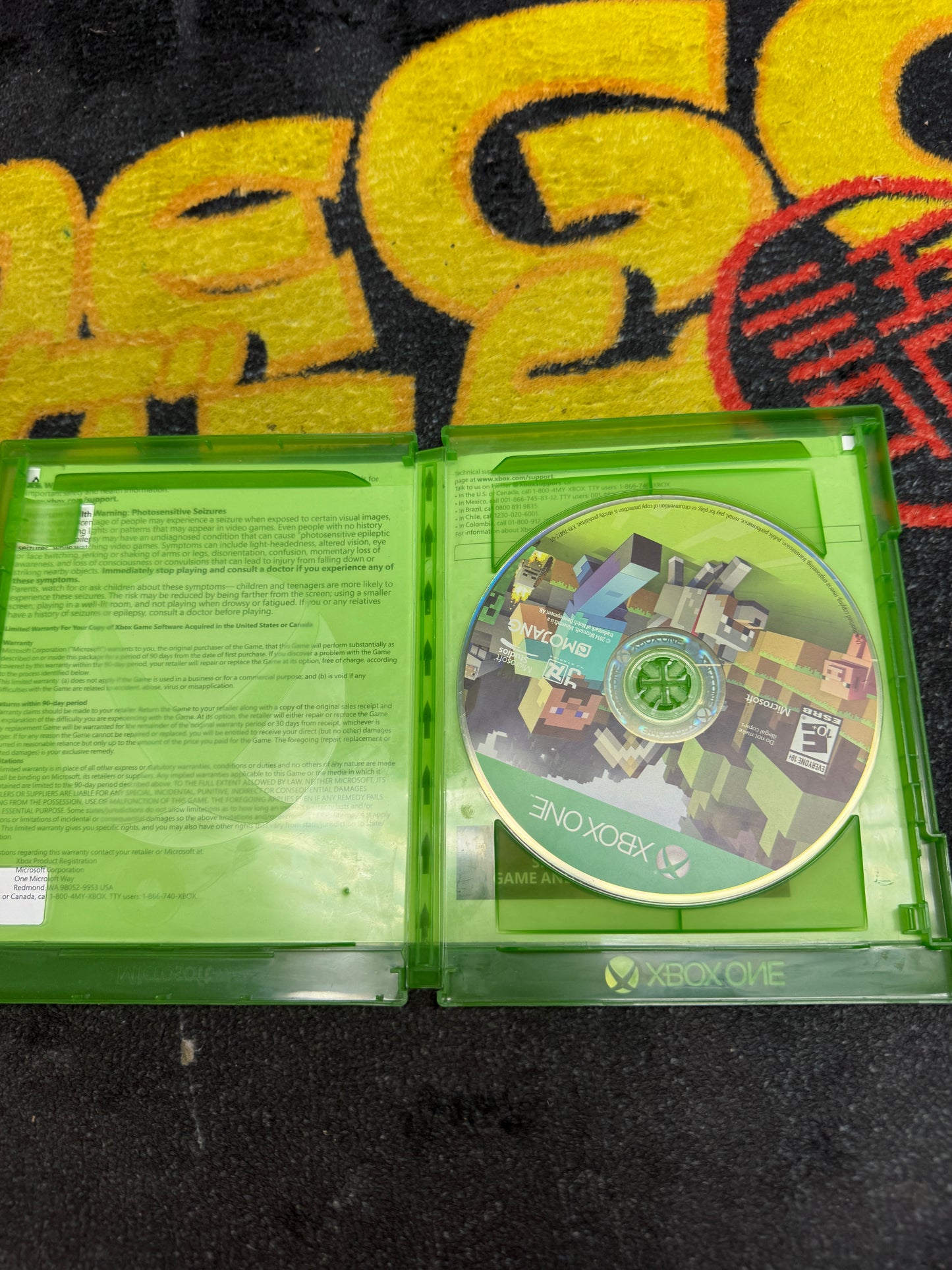 Minecraft Xbox One Edition for Microsoft Xbox One (Used)